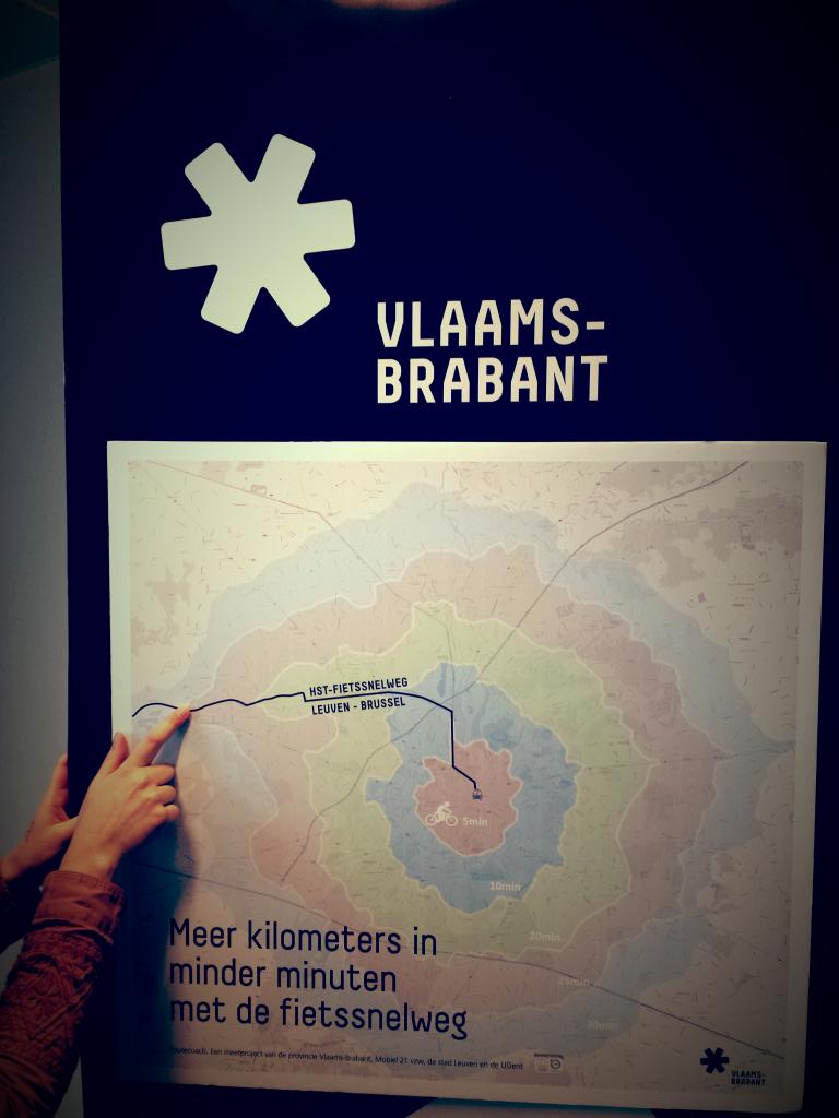 Joris_Van_Damme's tweet photo. #routecoach toont dat je met HST #fietssnelweg meer kilometers krijgt voor jouw reistijd! 1e resultaten op #bikeprint http://t.co/wmWwtswfDc