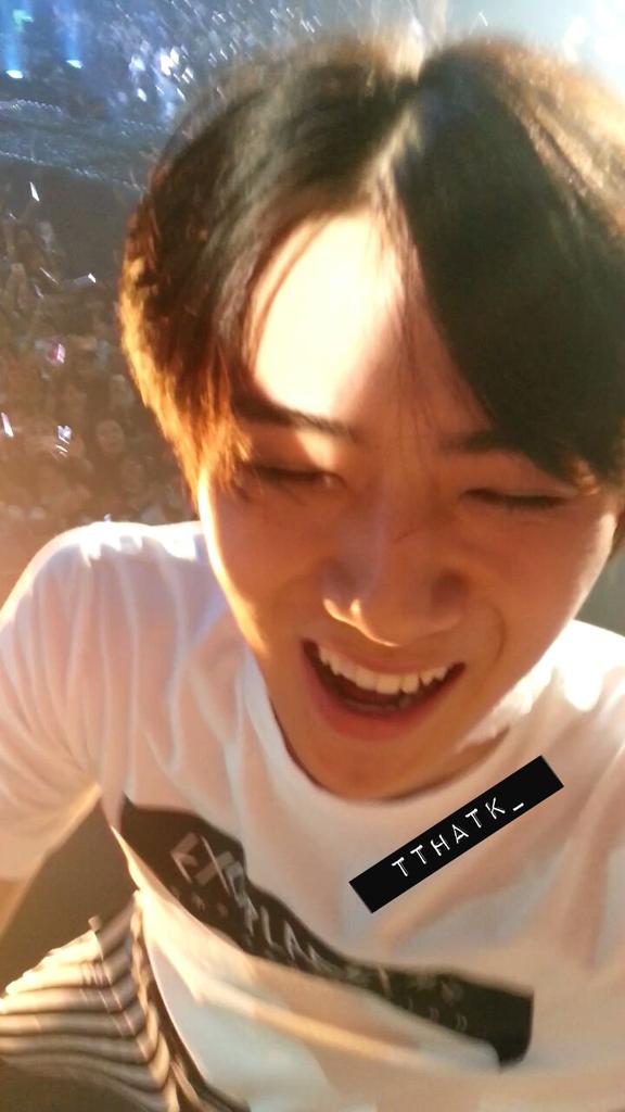 nitalalala_'s tweet photo. Closed up ไปอีกกก หลงรักรอยยิ้มของคนชื่อโอเซฮุนมากกก จะน่ารักไปไหนนน ฮรือออออ TT TT  #ทีมเซฮุน #exoluxioninbkk http://t.co/MCa5oIGpKk