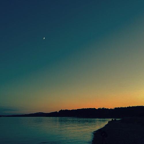 afterthebite's tweet image. twilight at 9:30
#summer #longlight #longdays #solstice #pnw... ift.tt/1H4BIeA