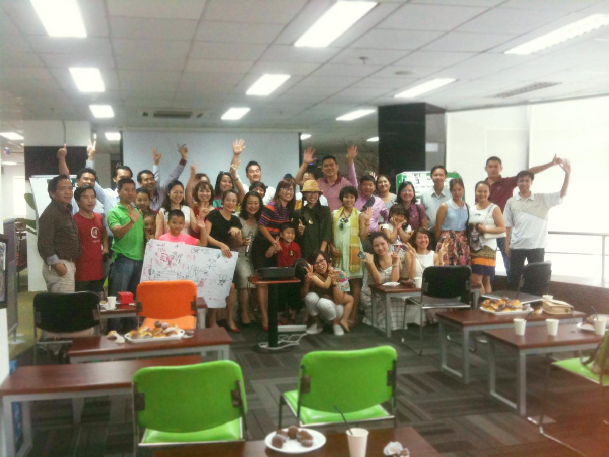 funwork_hcm's tweet photo. The Event Brainstorm by Image has ended successfully! #event #funwork #coworking #startup #freelancer #expat #meeting http://t.co/F2itNrUUnO