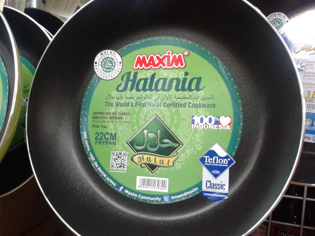 halodirman's tweet photo. Selain bahan makanan, sekarang tempat penggorengan juga sudah ada yang halal :) http://t.co/6NBzkvWcRC