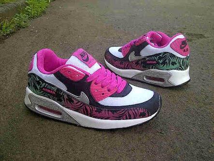 SEPATU TERMURAH ❤️ (@cloudeyshop) on Twitter photo 