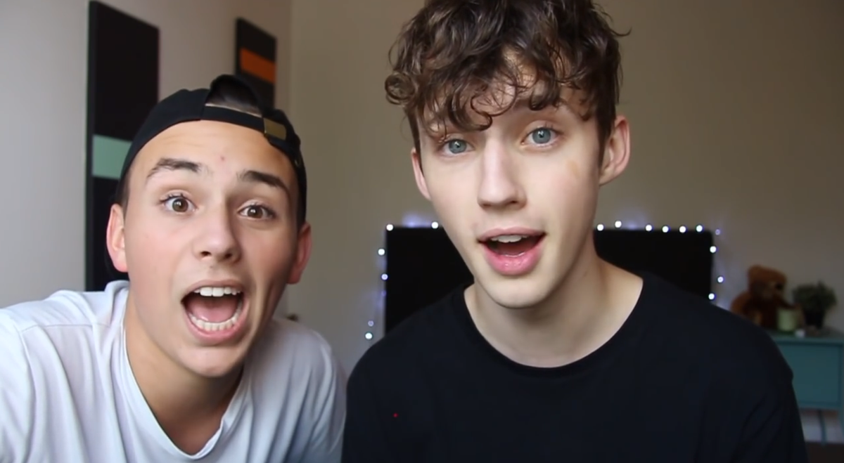 thisisamplify's tweet photo. Does it ever drive you crazy, Just how fast the night changes? // @TydeLevi @troyesivan http://t.co/EfwvYktbT5