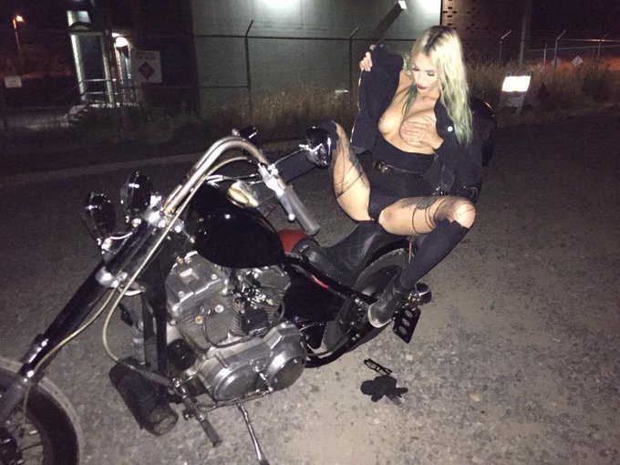 I got naughty on the night ride last night 😅😅😅😎 http://t.co/gWQ2TfB1xb