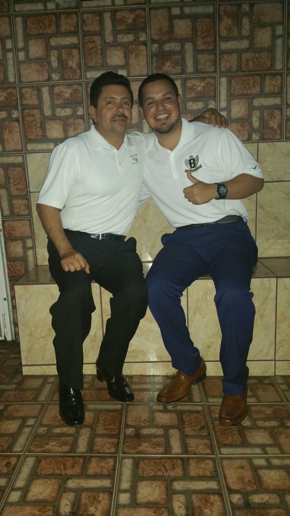 beasleo's tweet photo. I'm so proud of this man. My father is the definition of a successful entrepreneur. #BeasAutoSales.com http://t.co/4xE6J4Jx6Q