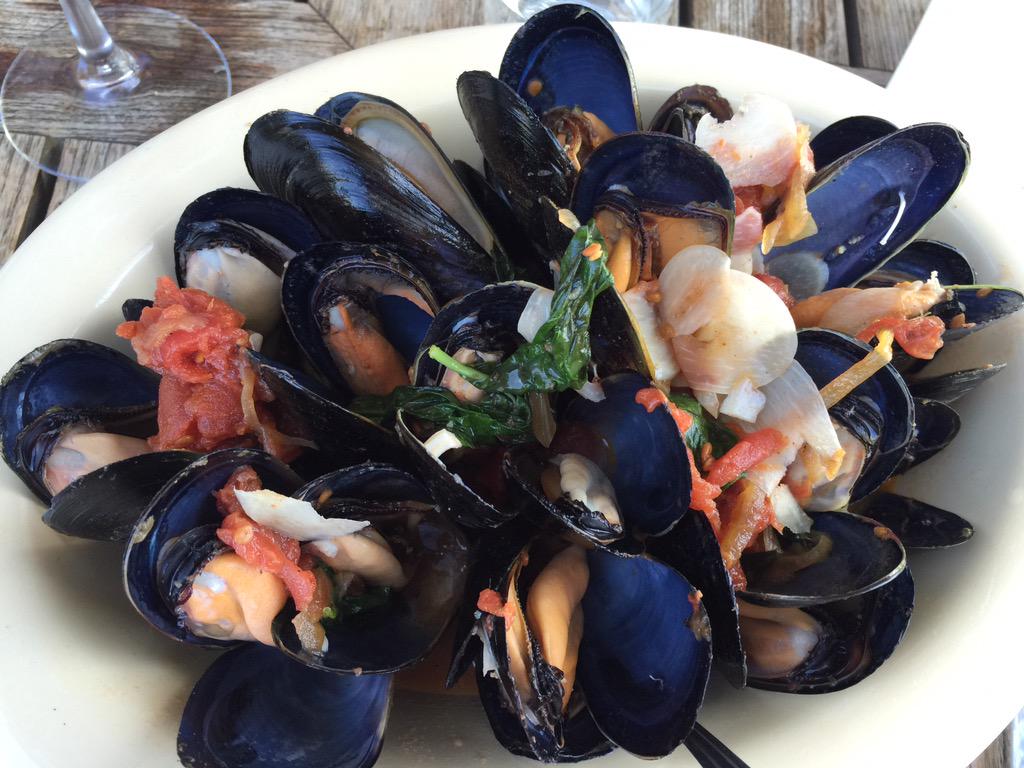 SibaritaWannabe's tweet photo. Gran experiencia comer hoy en #Deckman's @BajaFishingChef Todo delicioso, vista espectacular y excelente atención. http://t.co/IUd5rC1emz