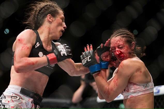 KBakinowska's tweet photo. Zdjęcie dnia
Przeżyjmy to jeszcze raz!!
#AndStill #JJ #JoannaMma #JoannaJedrzejczyk #UFC #Champion  @joannamma http://t.co/XcoUW5g6ME