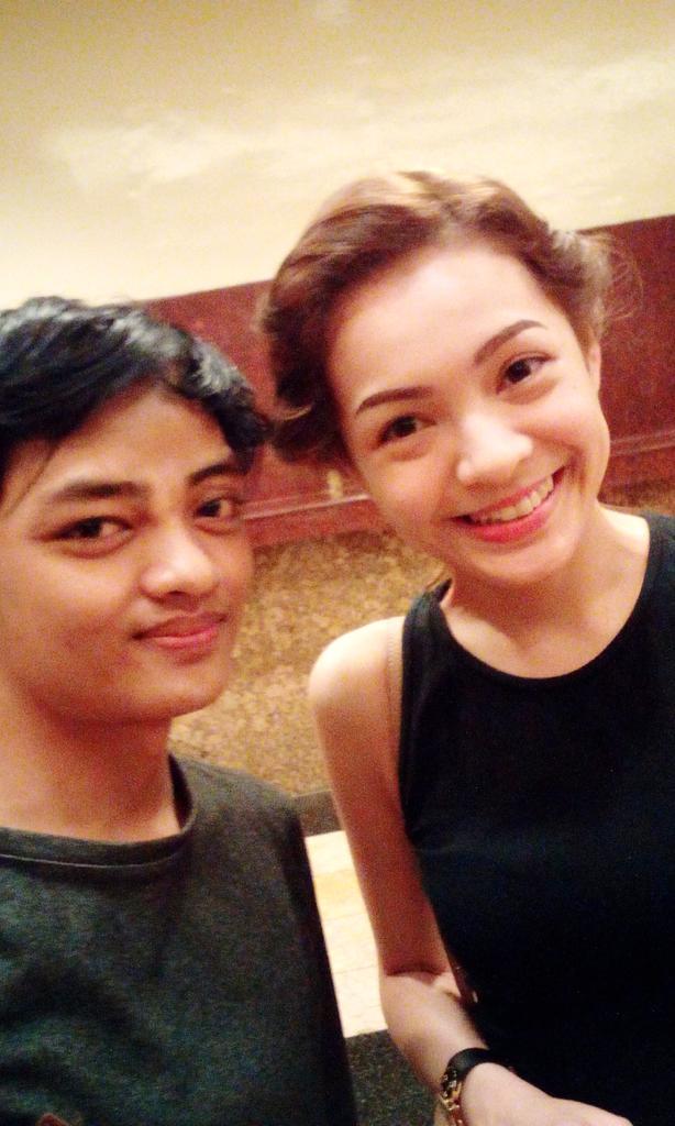 regiirawan_ugi's tweet image. Gila, bisa foto bareng dg @mayaseptha yang cantik abis, ramah lagi. Gak ada kurangnya. #gemeter