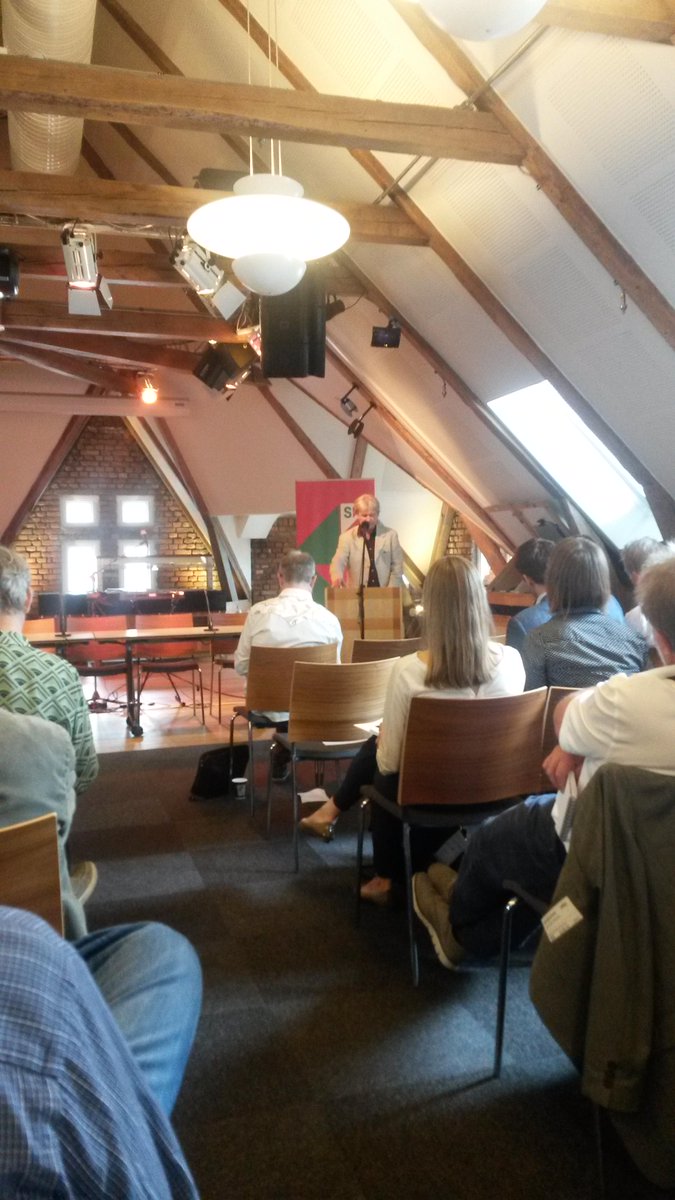 jasandal's tweet photo. Forslag til nytt kunst- og kulturprogram for @SVparti vert presentert. #kulturkonferanseSV http://t.co/WCzuGyFBHG