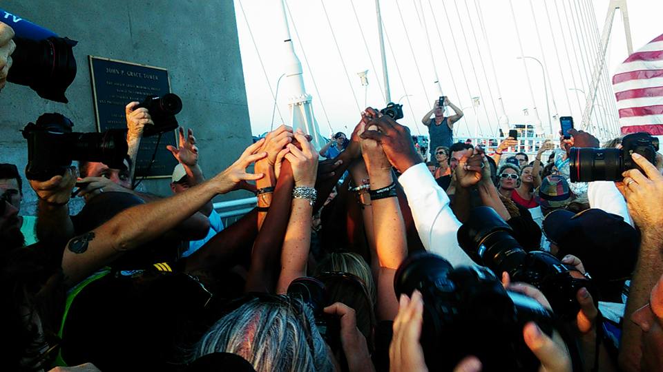 chsinside's tweet image. 15000 peeps held hands on the Ravenel last nite #BridgeToPeace #UnityChain #RememberingtheEmanuel9 #CharlestonStrong