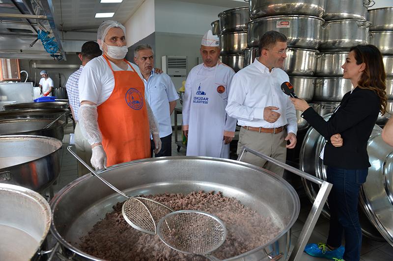 Üsküdar'da her gün 30 bin kişiye iftar
tuzlagundem.net/uskudarda-her-…
<a href="/hilmiturkmen34/">Hilmi Türkmen</a> <a href="/uskudarbld/">Üsküdar Belediyesi</a> <a href="/acabuk61/">Ali Çabuk</a> @fatihcomert