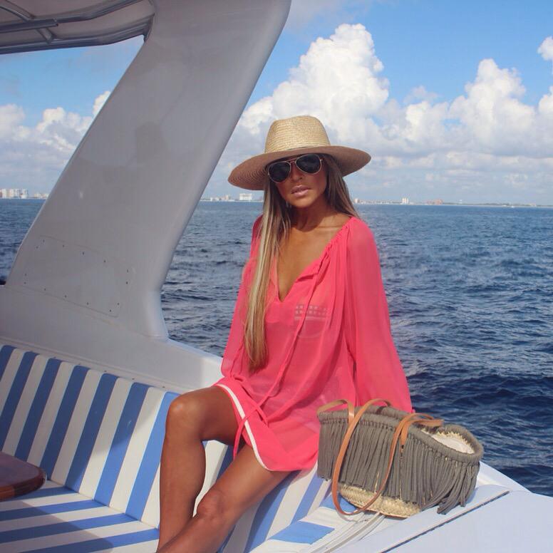 ChevallierRC's tweet photo. La vie en rose! http://t.co/46pxMZtfTo #luxury #luxuryhats #fashionswimweek #mfsw #travel #vacation #destination http://t.co/kObEHTVwmC