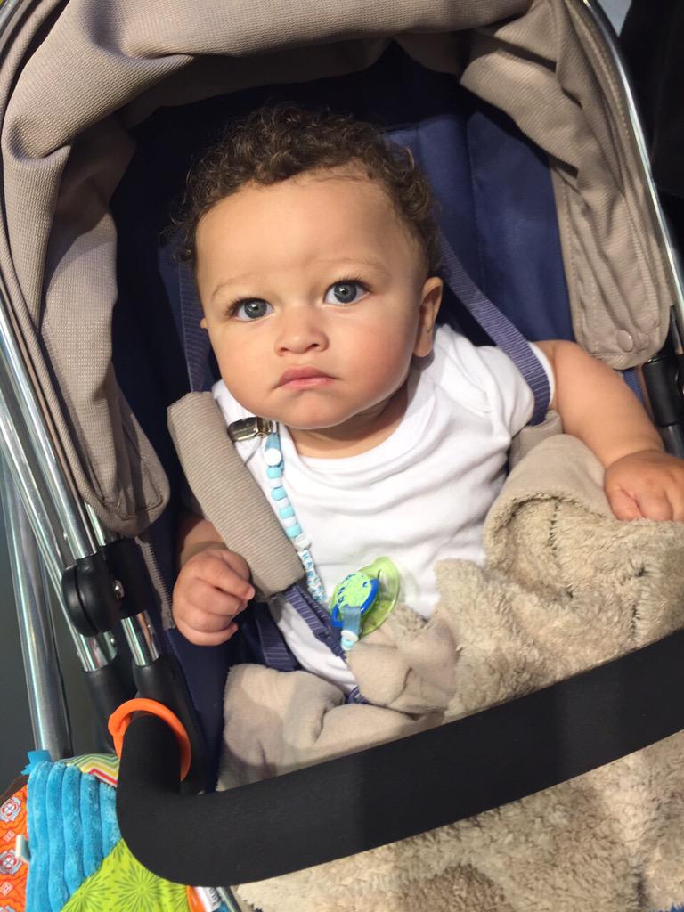 KyleWelchy's tweet photo. This child is too much 😍😍😍 http://t.co/wTf6sBxqhi