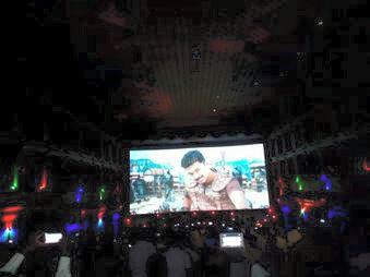 Shahimudeen's tweet photo. @actorvijay bro romba naalkalichi ippa screenla paakuran #amveryhappy pattaiya kelappudhu#teaser #iamwaitingfor songs http://t.co/VEO3CsVefk