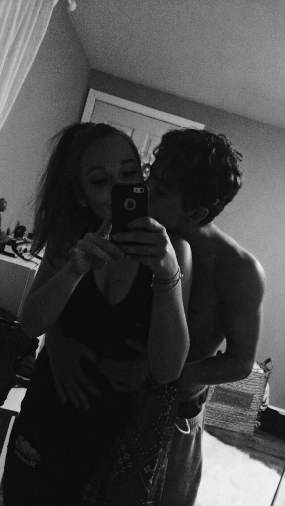 couplesetc tweet picture
