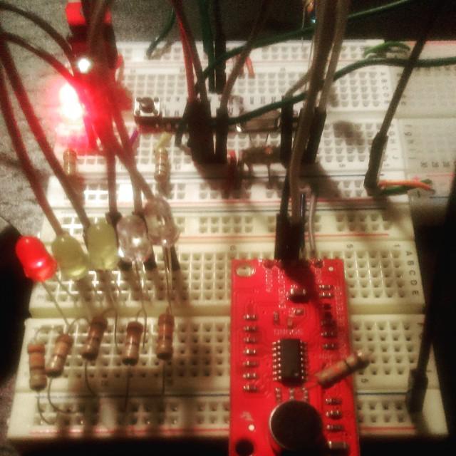 insta_arduino's tweet image. ift.tt/1Co7nlJ - VU Meter… #audioprogramming #avr #arduino #microcontroller #atm… ift.tt/1RpbEwj