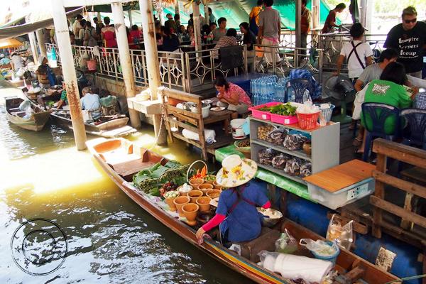 Places of Interest : 15 Floating Markets in Bangkok: Relaxing,Delicious,and Classically Thai
: thailandfoundation.net/main/en/news/4…