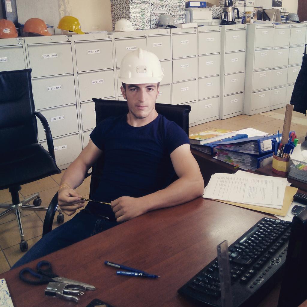 omer10k's tweet photo. #maden mühendisliği.. http://t.co/RMA8r3PJ9R