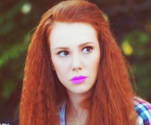 ShopcuGencler's tweet photo. defne iconlari rt faw ali :) #kiralikask http://t.co/I2lFIDgNcC