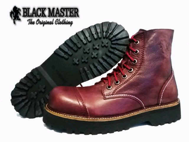 siddiq_azper's tweet photo. BM UG maroon ready sz: 40 - 44  310rb
 yg ada orderan monggo merapat barang Ready chat: 56F7 EAD8/ 08978405881 http://t.co/vk6jWR3Z6n