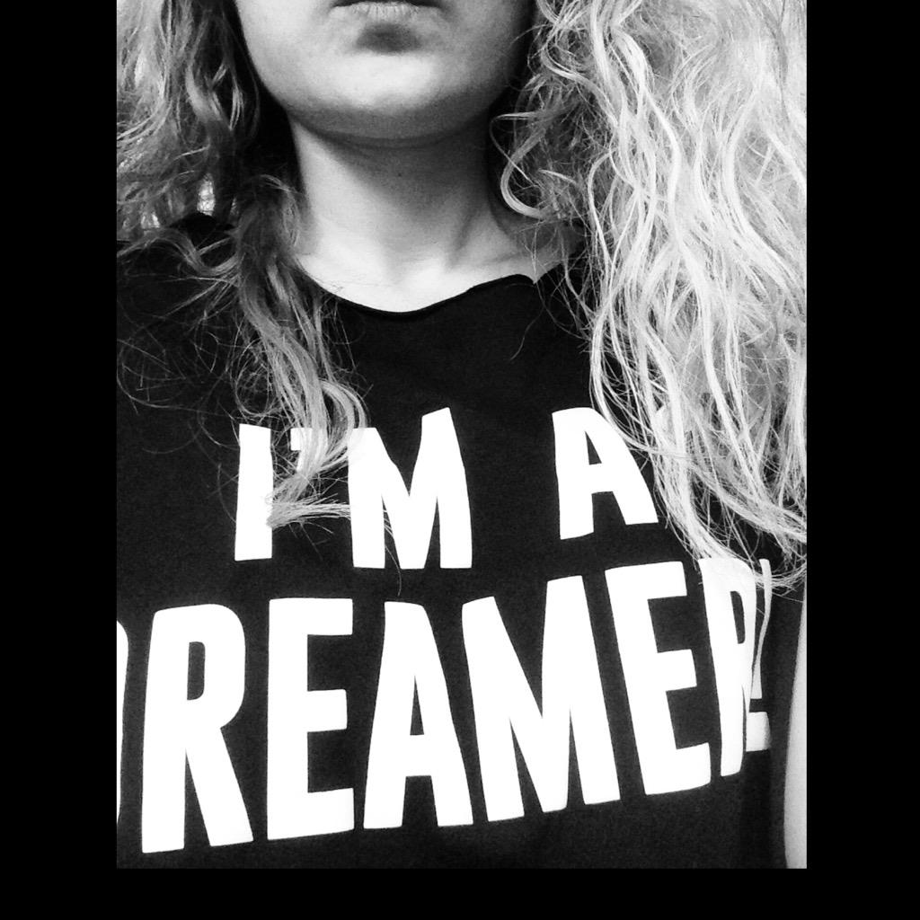 Pam_Pada's tweet photo. REACTiON 🔃 #IAMADREAMER #Dream #Dreamers #VITADADREAMER #DREAMYOURSELF #REACTION http://t.co/fuWDqrvjxU