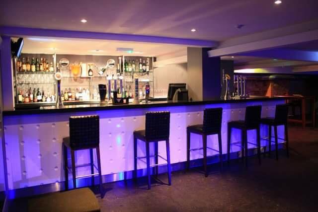 facebook.com/groups/1610698…