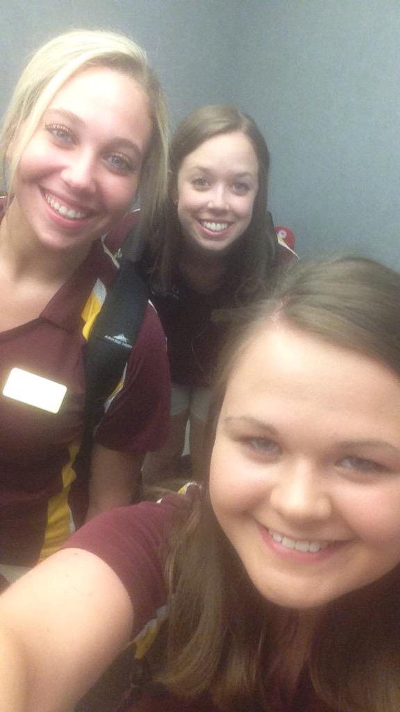 CofCCarlyH's tweet photo. GOOD MORNING #cofc19 http://t.co/quPUHyZEvg