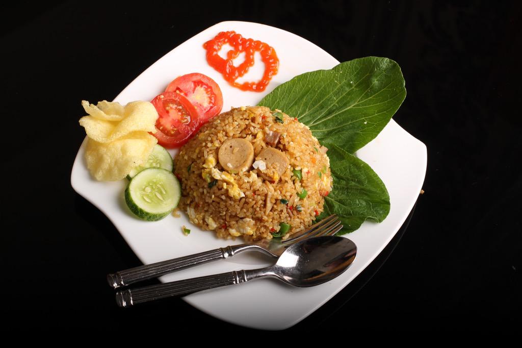 2. Ini, Menu yg uda ga asing lg di dunia kuliner, tp tetep rasa nya juara.... Nasi Goreng Spesial nya SvJ