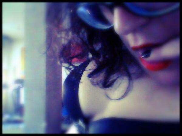 DominatrixMaria tweet picture