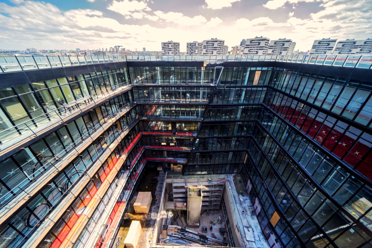 benorama's tweet photo. #FrenchTech startups, you can now apply to #LeCargo huge @Paris_Incub incubator! http://t.co/ZH33IMeBEo http://t.co/0rKqFtE74h