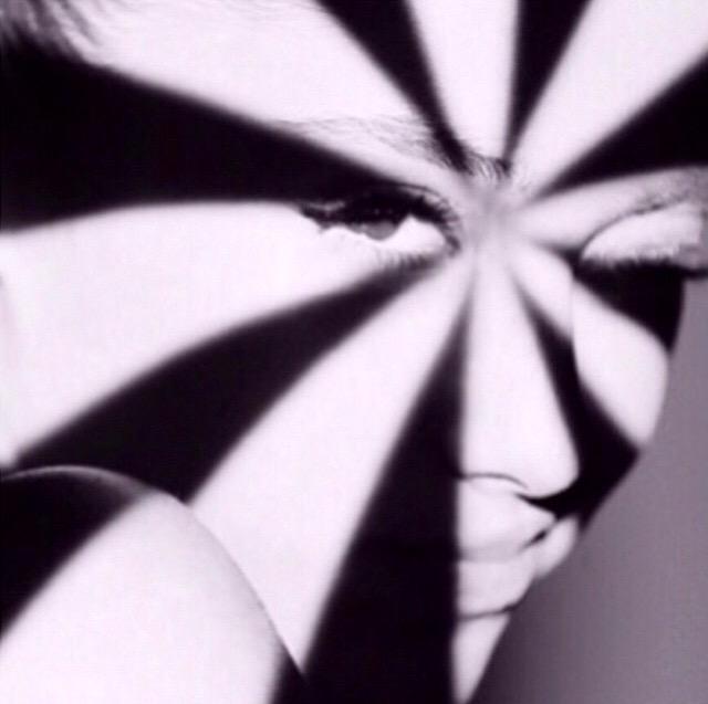 queenz_grande's tweet photo. I got one last problem with you 😓👏🏼😐😝 http://t.co/yw3md6nL6p