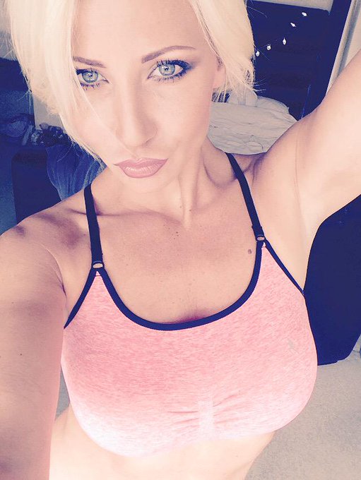 I'll be live on webcam at 12.30pm-2pm for chat and nakedness 😘 #RT if you want my #boobs out 🙊 http://t<a href="/tag/boobs"class="tags"><span>#boobs</span></a><a href="/tag/rt"class="tags"><span>#rt</span></a>