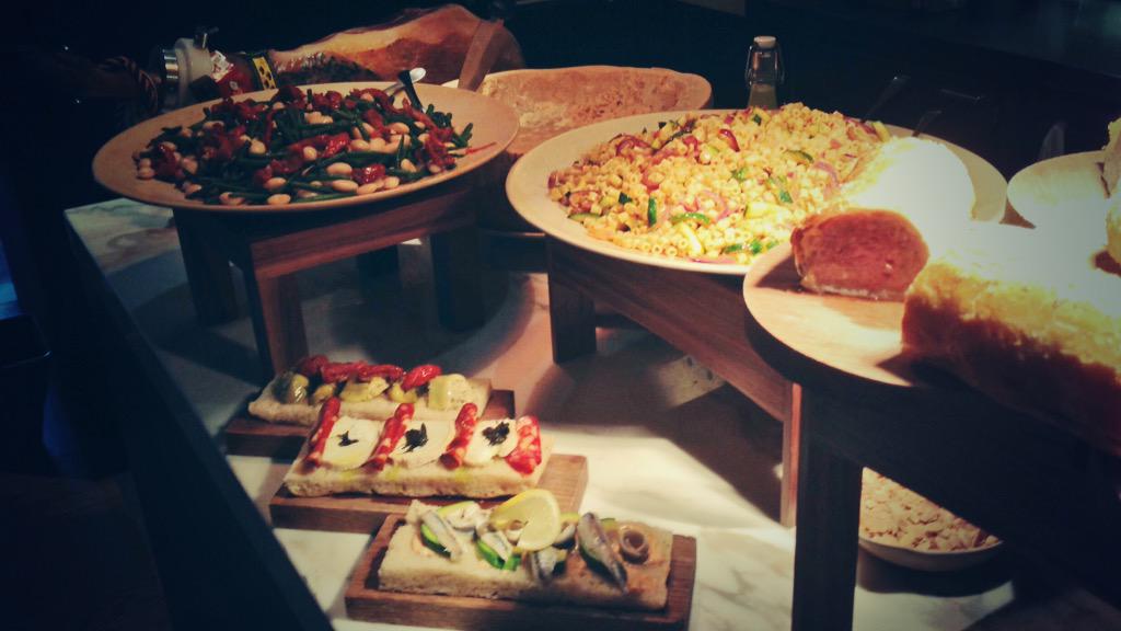 Newstreetwine's tweet photo. From today Brand new #lunch #menu! Pop in to enjoy an amazing experience in our #winebar in the @cityoflondon http://t.co/zS5nd4LuDf
