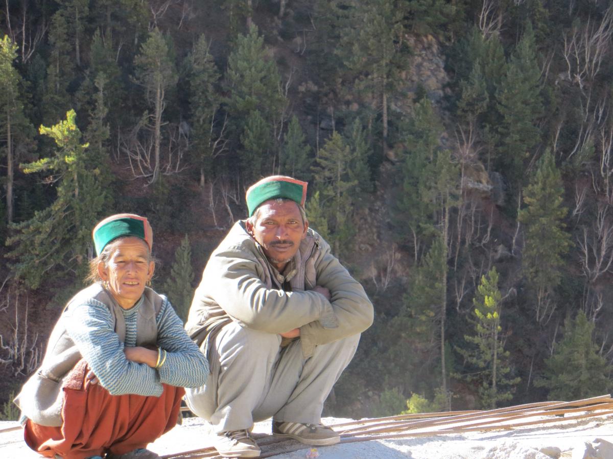 himachallive24's tweet photo. #lastvillage in the #Indo -#Tibet #border called #Chitkul, in the state of #Himachal http://t.co/nBGarrv2z4 http://t.co/9zs09pnG4X