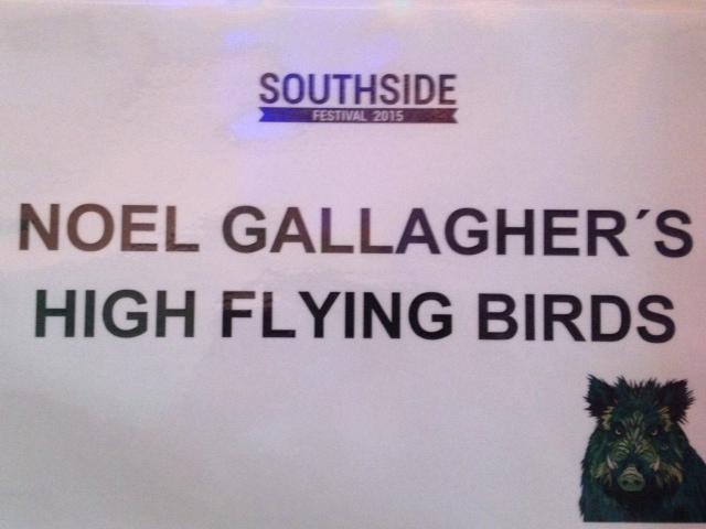 NoelGallagher's tweet photo. Huge thanks to all who came to see NGFBs at the Hurricane &amp; Southside and Best Kept Secret festivals this weekend! http://t.co/4IrroriOv1