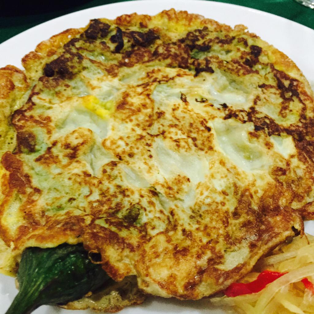 KainTayoDito's tweet photo. Club Filipino Tortang Talong! 8 stars #foodporn http://t.co/AdnNVHtTPZ