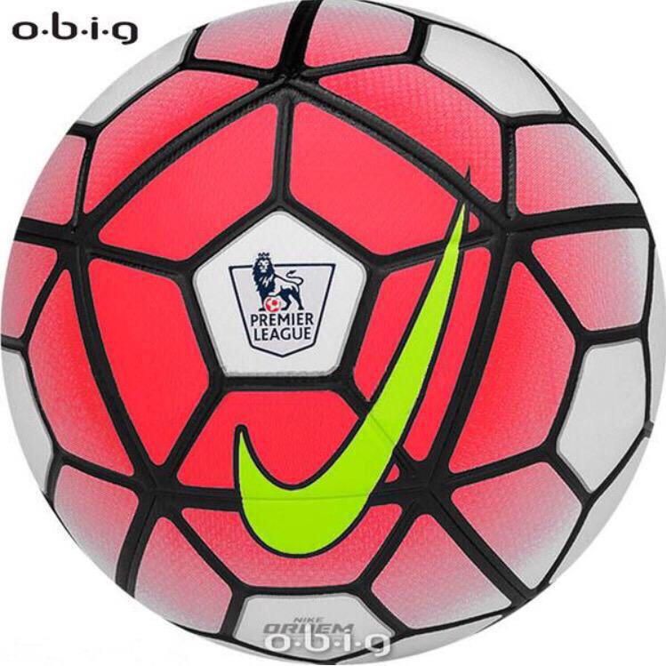 ActuFoot_'s tweet photo. OFFICIEL ! Le nouveau ballon de la Premier League, pour la saison 2015/16 ! http://t.co/CVFjLZa2GH