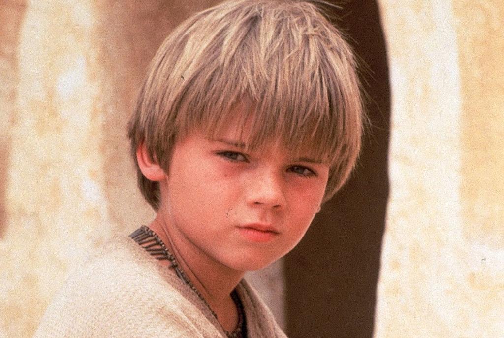 TheSun's tweet photo. Star Wars child actor arrested after dramatic car chase http://t.co/ybimFq2wl0 http://t.co/Py5MFvOXYR