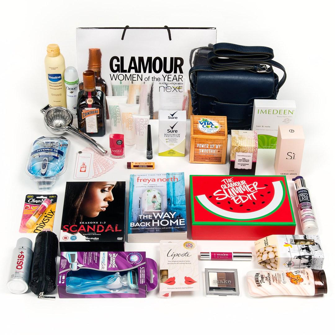 GlamourMagUK's tweet photo. RT to win! 5 lucky people will take one of these #GlamourAwards goodie bag home. You've got until 4pm tomorrow! 💞🍉💄💥💘 http://t.co/tzPeUXLaj2