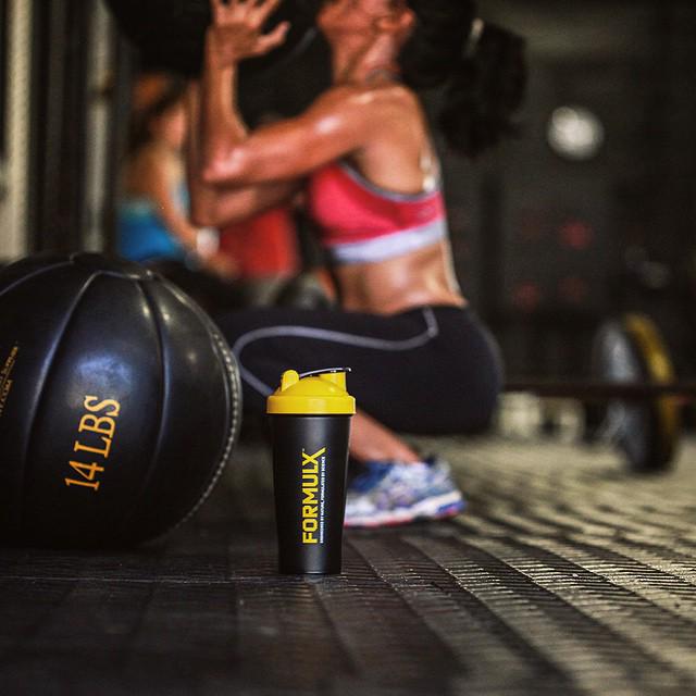 Formulx's tweet photo. Need a lift? πͺ #formulxbuilt #strong #fit #healthy #formulx #allnatural #grassfed #whey #protein #crossfit http://t.co/ByvOkmoE1s