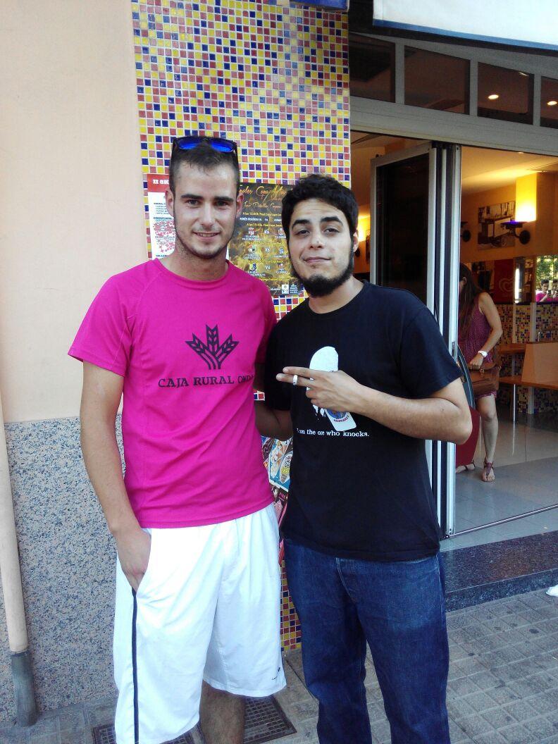 albertosfk's tweet photo. @davidsainz  malviviendo http://t.co/IJPGh2BH7c