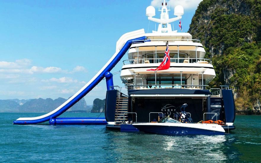 BlogVertigo's tweet photo. Cloud9 Yatch, Wooow!!! http://t.co/AhdBjdXaVa