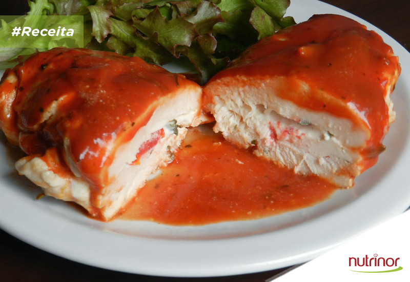 Veja como preparar uma deliciosa #Receita de frango recheado. bit.ly/1K6WrRo
