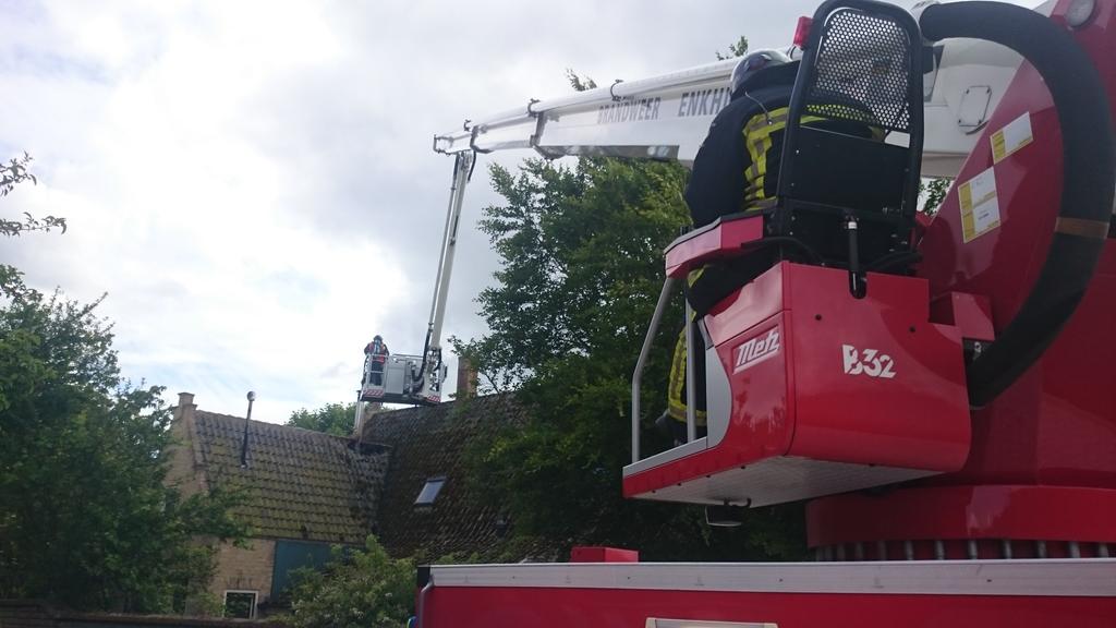 Korte uitslaande brand bij #woning aan de Oosterdijk in Enkhuizen. Brandweer Enkhuizen zeer snel tp en geblust.