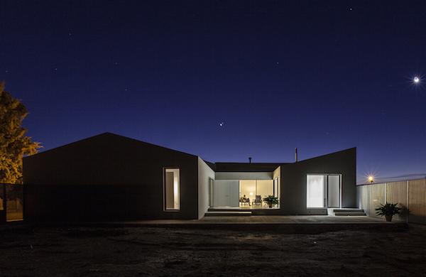 domusxl's tweet photo. De donde solo había ruina, Casa la Rambla, en el Campo de Cartagena, http://t.co/Qs0YOEbz5F #arquitectura #España http://t.co/loRujzdHNI