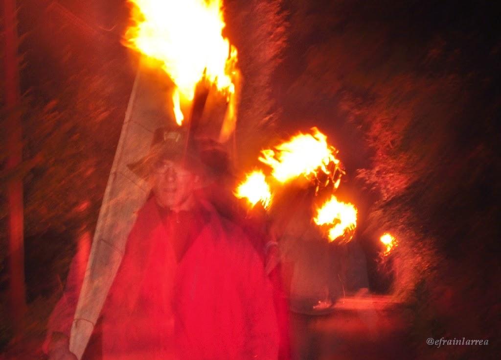 PorteEstop's tweet photo. 23 Juny #baixadadefalles #falles2015 #Vilaller #AltaRibagorça.
Genial crònica d'@efrainlarrea 
http://t.co/jOczIeflnH http://t.co/6daFNWLfc4