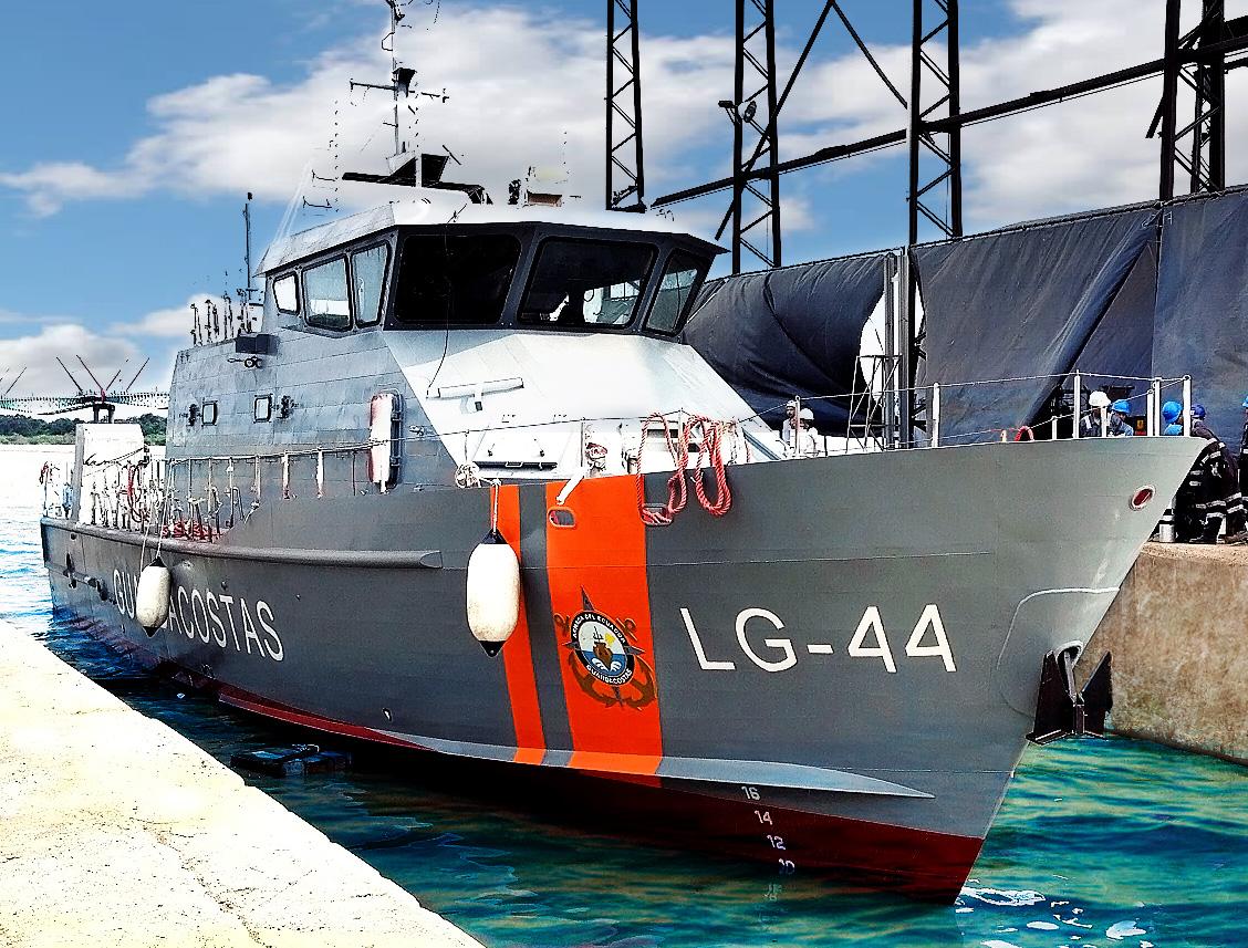 armada_ecuador's tweet photo. Astinave EP recibe a representantes navales de Latinoamérica http://t.co/E2FPQTyfmn http://t.co/CmUYvSkgXi