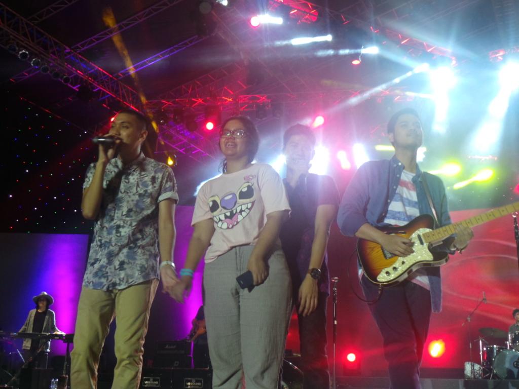 khaula_khaula's tweet photo. etdeh NINO!:'("@JakartaFairID: Andai dia tahuu .. @RANforyourlife ga bisaa bobo tuh  #JFKLiveConcertTweet http://t.co/J22Cz7HOM3"