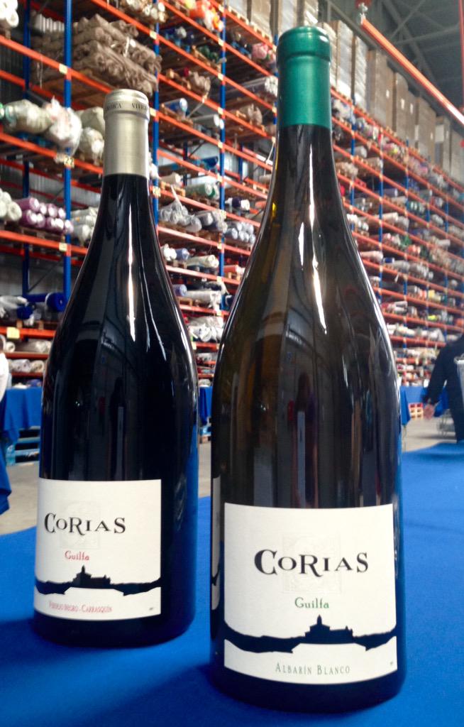 bodegacorias's tweet photo. Entretelas! #gustatio #jacasa #corias #VinoCangas #Asturias http://t.co/CEwIU17uya