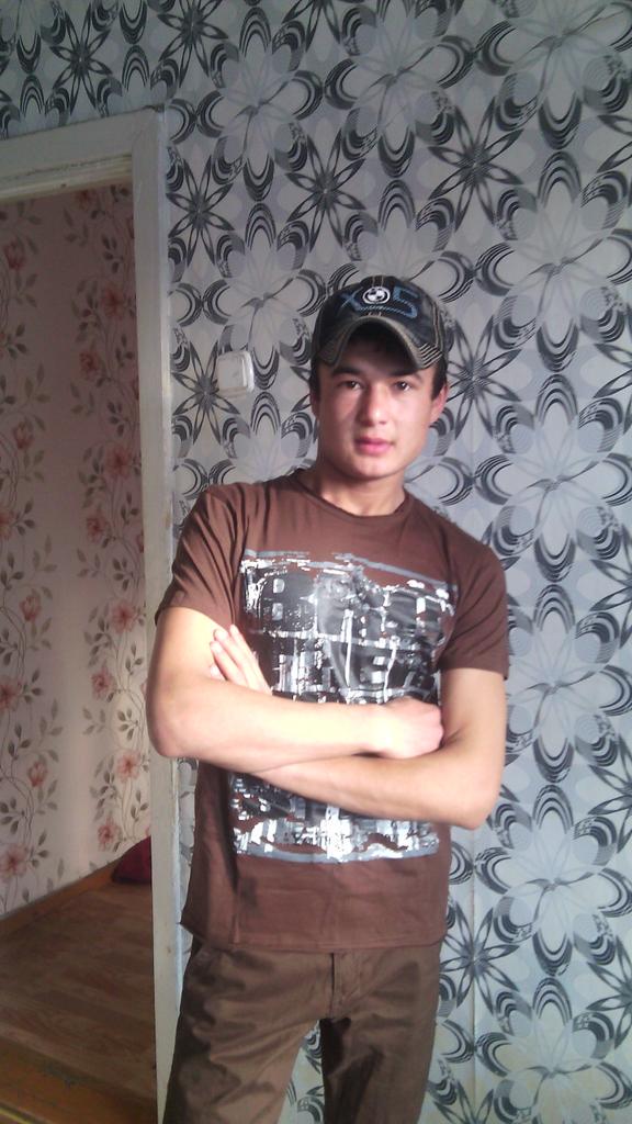 ComExomple tweet picture